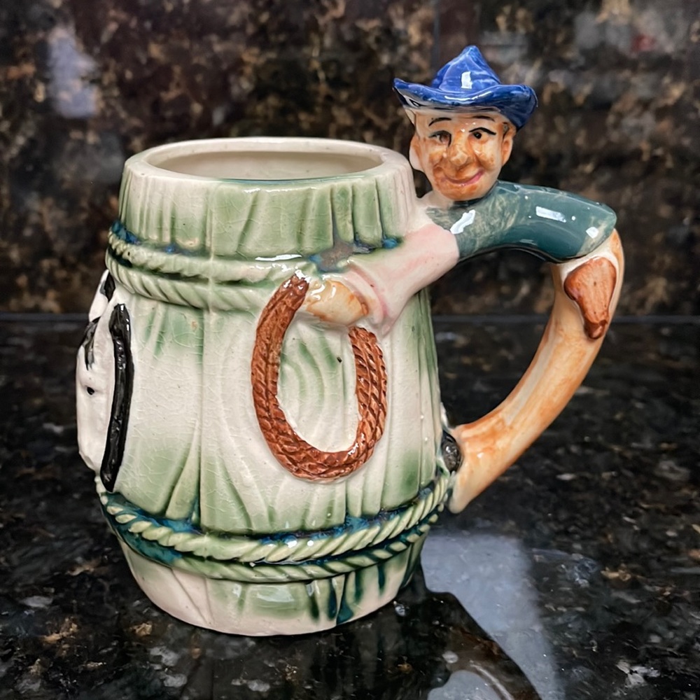 Vintage Mid Century
Cowboy Western Coffee
Mug Cup Occupied Japan lasso, gun